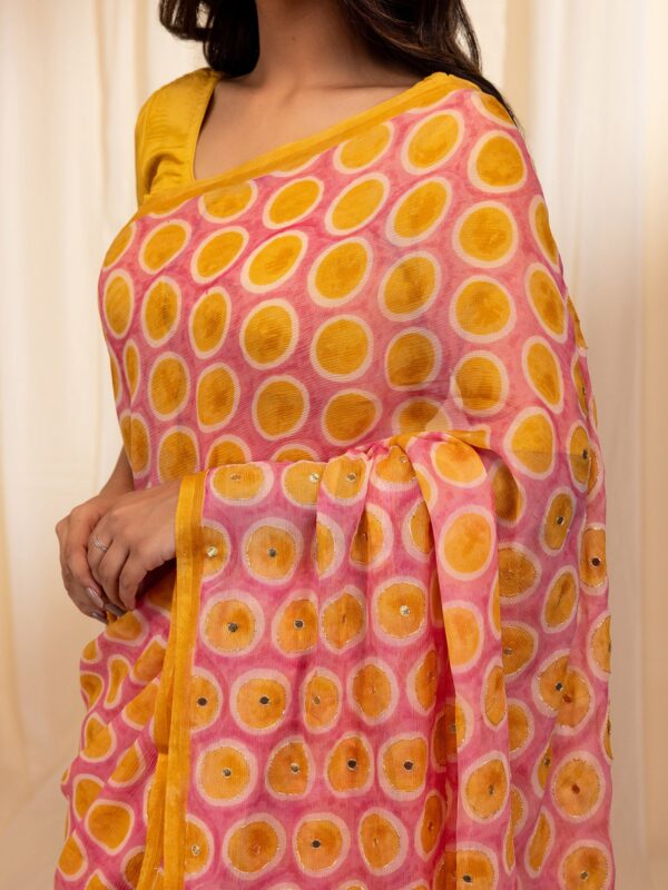 Modern Pink Chiffon Saree for Stylish Women
